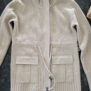 NWT/ Simply Vera Vera Wang Cream Knit Sweater